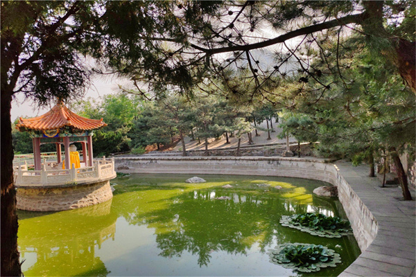 昌平经营性陵园价格，昌平陵园贵吗？
