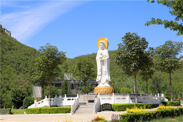 八达岭人民公墓营业时间是几点？下午可以去墓地看墓吗？