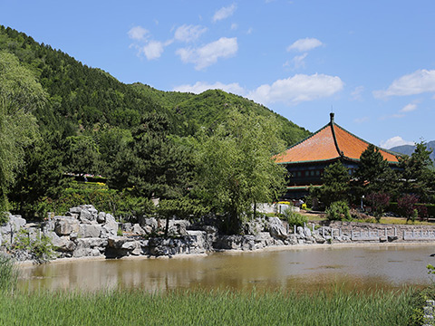 北京昌平华夏陵园墓地行情怎么样？最低价格是多少？