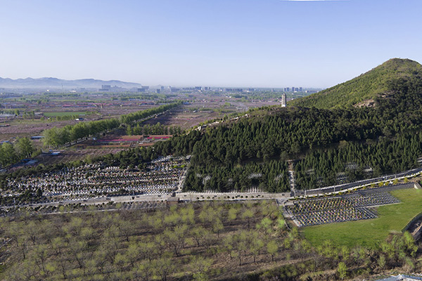 北京海淀区有哪些公墓,凤凰岭那有吗