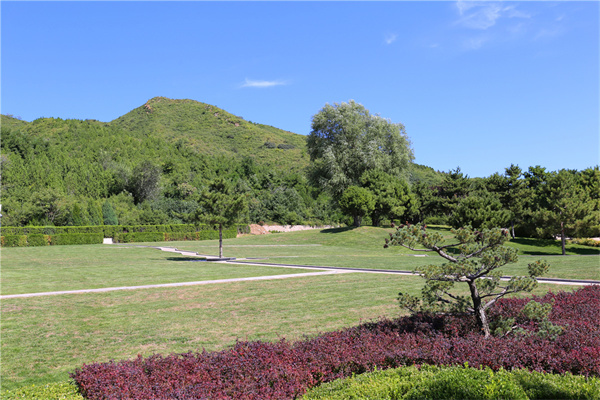 自驾八宝山到太子峪陵园多长时间？