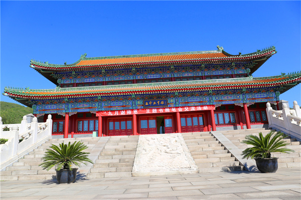 北京德芳潭陵园是什么性质的墓地？陵园是正规合法墓地吗？价格？