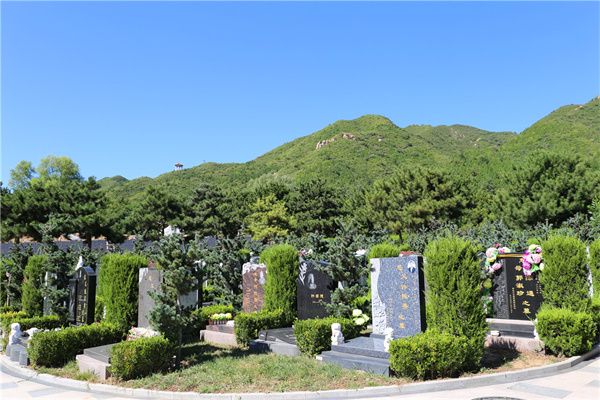 官厅中华永久陵园详细地址在哪？陵园属于北京管吗预约电话多少？