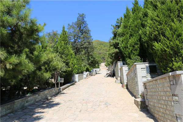 怀柔凤凰山陵园如何,怎么样