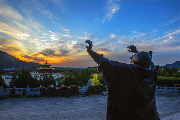 北京市潮白陵园清明节对外协单位进行安全及消防培训