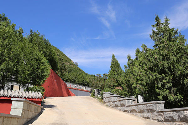 九里山公墓二区风水好吗？