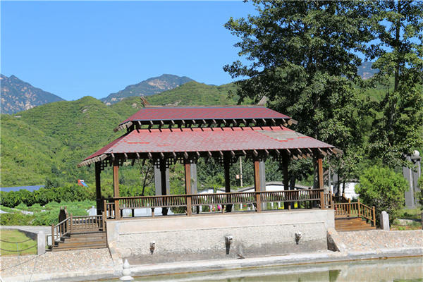 北京华夏陵园有班车吗？在哪里可以乘坐？