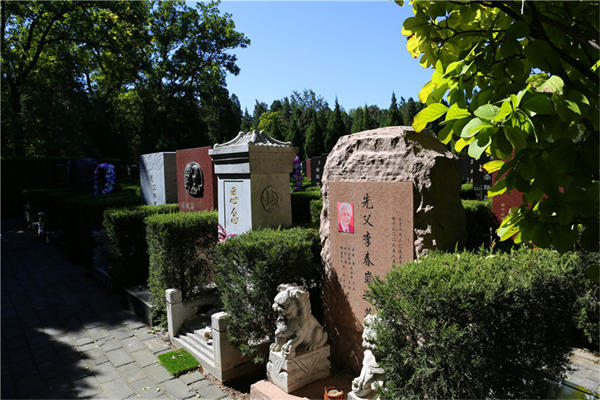 北京万佛华侨陵园位置在哪里，怎么去万佛华侨陵园买墓地？