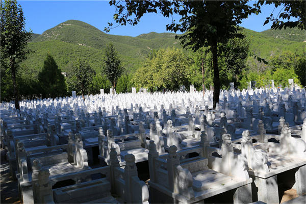 北京市海淀区西山公墓条件怎么样？公墓是合法墓地吗价格贵不贵？