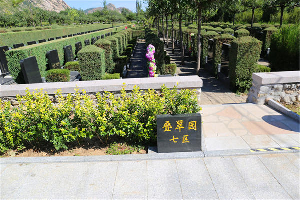 北京惠灵山陵园墓地价格便宜吗？