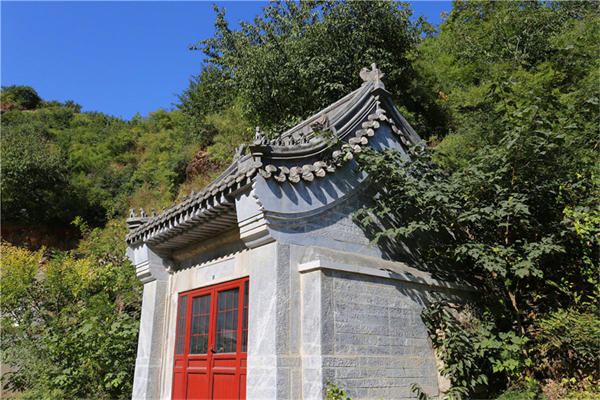 涿州的卧龙公墓怎么样？