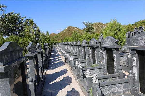 北京天寿陵园墓地价格一览表！