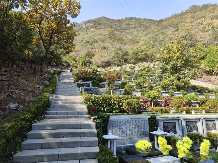 太子峪陵园位置及太子峪陵园墓地价格一览表