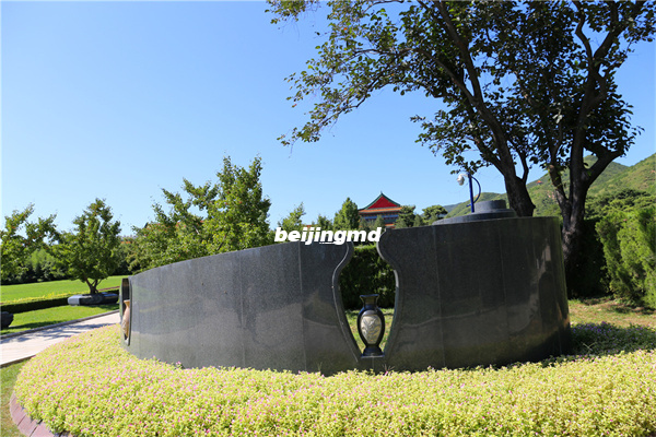 北京八达岭陵园是正规永久的陵园