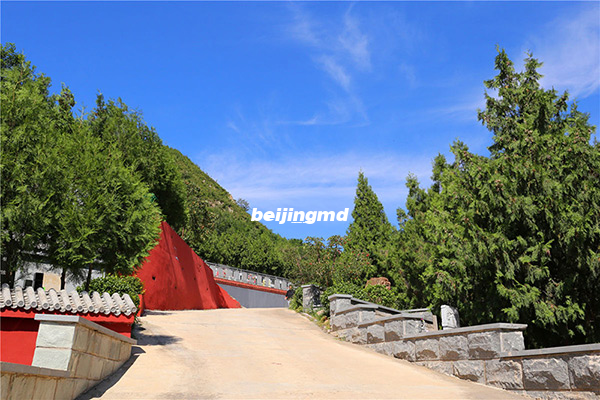 桃峰陵园墓地环境怎么样，价格贵吗？