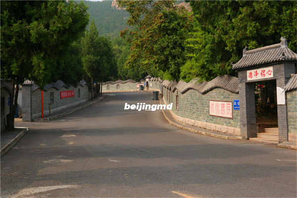京东灵山宝塔陵园是合法陵园吗？