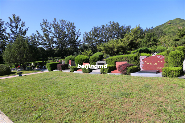 北京八达岭公墓地价格如何，很贵吗？