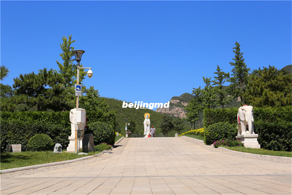 北京墓地价格与碑型的方位有关吗？坐北朝南的碑型更贵吗
