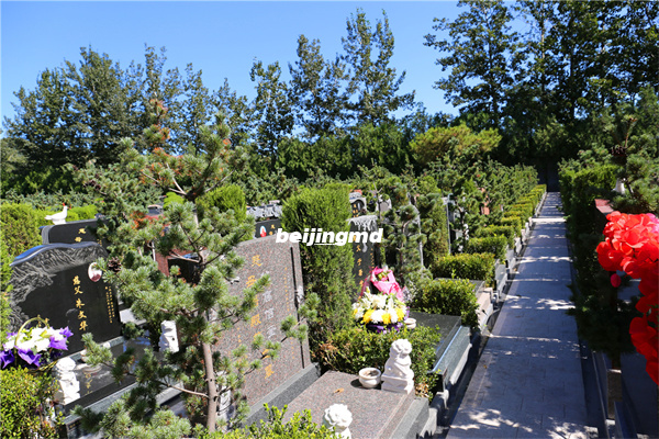 北京佛山陵园二区墓地价格是多少呢？选购墓地需要注意什么？