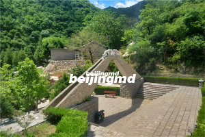 北京八达岭陵园介绍及陵园价格一览表？