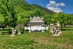 华龙皇家陵园的介绍